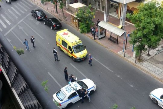 Η χούντα στο… κεφάλι τους