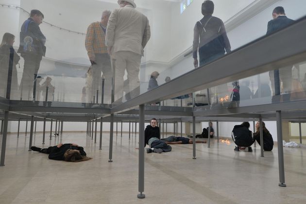 Χρυσό Λιοντάρι μέταλ και αντεργκράουντ
