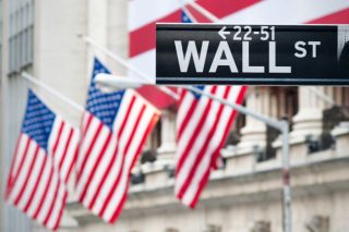 Στα νύχια (και) της Wall Street η Βενεζουέλα