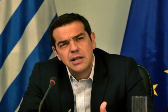 Τα… τριάμισι σενάρια και η πολιτική δήλωση