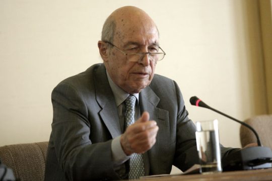 Γκρίνια και εσωκομματική φαγούρα στο παρά πέντε του συνεδρίου