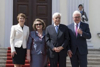 Πρωτοβουλία για το χρέος
