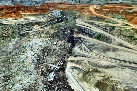 Αναίμακτη καταστροφή