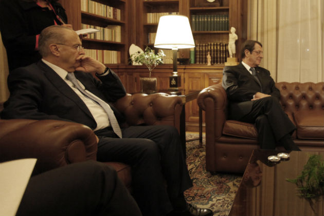 Σε ελβετικό θέρετρο μεταφέρονται οι συνομιλίες για το Κυπριακό