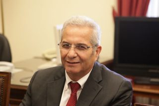 Τερματίζεται η συνεργασία ΑΚΕΛ και Μάικ Σπανού