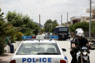 Έρευνες για νέα «αδέσποτη» σφαίρα στο Μενίδι