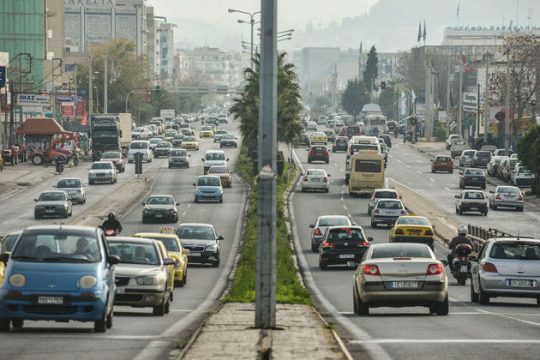 «Παγώνει» το πρόστιμο για ανασφάλιστους και μη