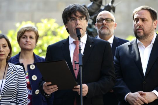 Δημοψήφισμα ετοιμάζει η Καταλονία παρά τις αντιδράσεις