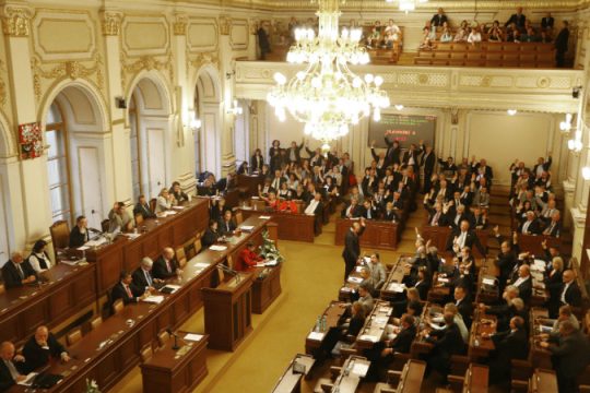 «Πυροβολήστε τους τρομοκράτες»