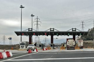 «Πλαγιομετωπική» για τα διόδια της Εγνατίας