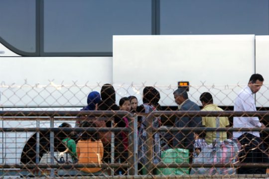 Από το Ελληνικό σε Θήβα, Δερβένι, Οινόφυτα και Καβάλα