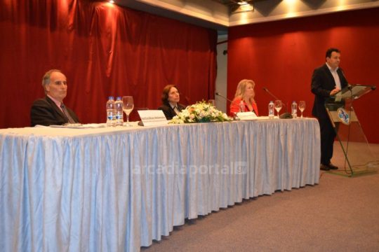 Φρυκτωρείτε και προσεύχεσθε…