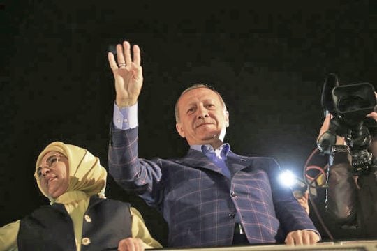 Συνελήφθη ο πρόεδρος του τουρκικού τμήματος της Διεθνούς Αμνηστίας