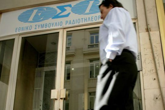 Παίζει… καθυστερήσεις