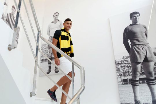 Πήρε τον Γιακουμάκη, αγωνία για τον Λιβάγια