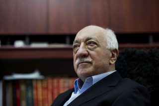 Πέθανε ο Φετουλάχ Γκιουλέν, ο πλέον καταζητούμενος για τον Ερντογάν «τρομοκράτης»