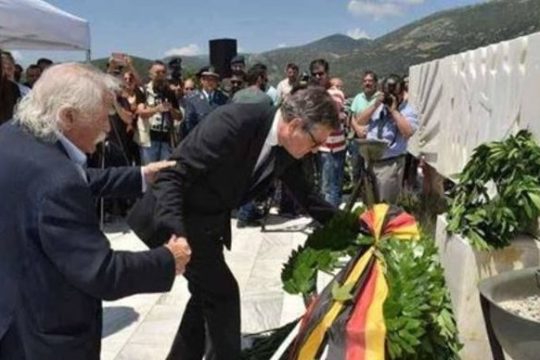Ο Γλέζος, η Ζωή και ο Γερμανός πρέσβης