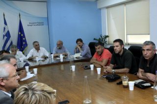 Κλιμακώνει η ΠΟΕ-ΟΤΑ μετά τη συνάντηση με Σκουρλέτη
