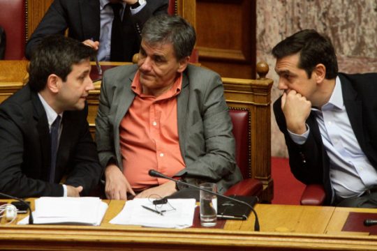 Σαφήνεια για το χρέος, πράσινο φως για τη δόση