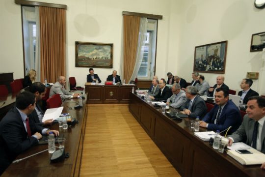 Πειραιώς κερνάει, Πειραιώς πίνει για το «Ντυνάν»