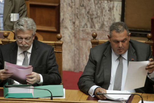 Βαριές σκιές και έντονοι διάλογοι