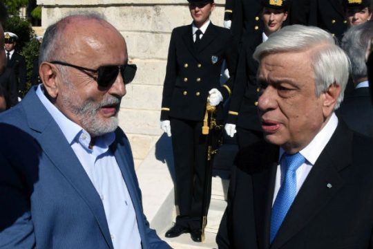 Στα Ψαρά για το Ολοκαύτωμα Παυλόπουλος και Κουρουμπλής