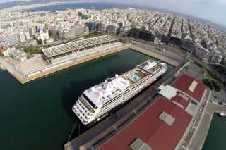«Τρικυμία» στη Βουλή για την κρουαζιέρα