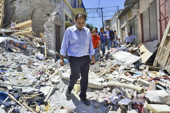 «Ανάσα» με επιδοτήσεις για τους σεισμοπαθείς