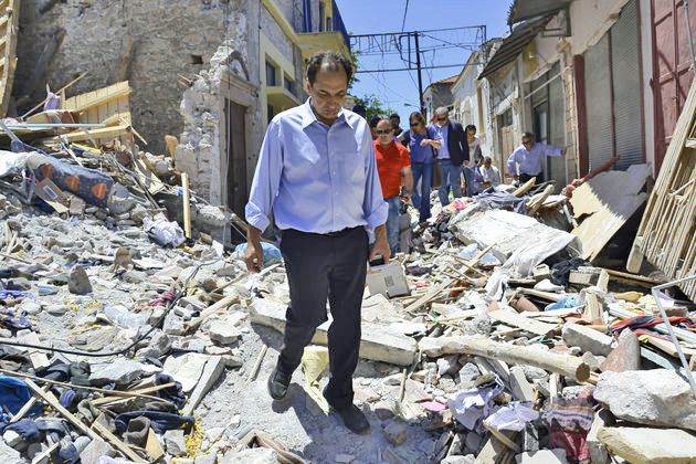 «Ανάσα» με επιδοτήσεις για τους σεισμοπαθείς