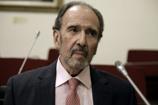 Κατηγορώ Μαρτίνη για το σκάνδαλο στο «Ερρίκος Ντυνάν»