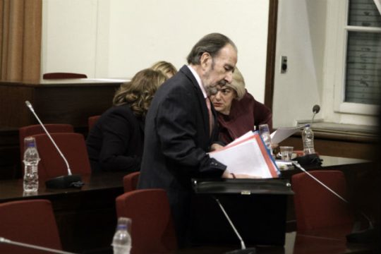 Στη Βουλή ενώπιον της εξεταστικής για την Υγεία ο Μαρτίνης [LIVE]