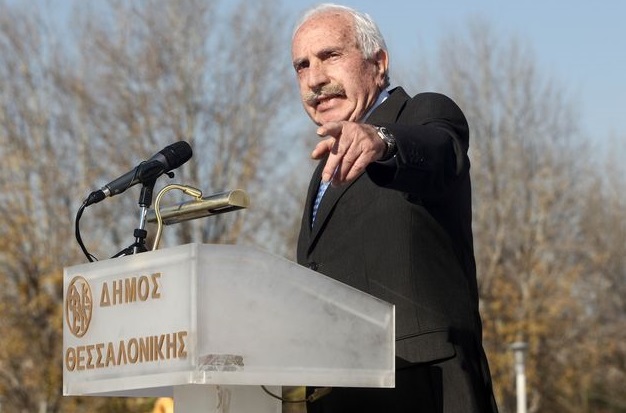 Αναβάλλεται η παρασημοφόρηση του Ν. Μέρτζου