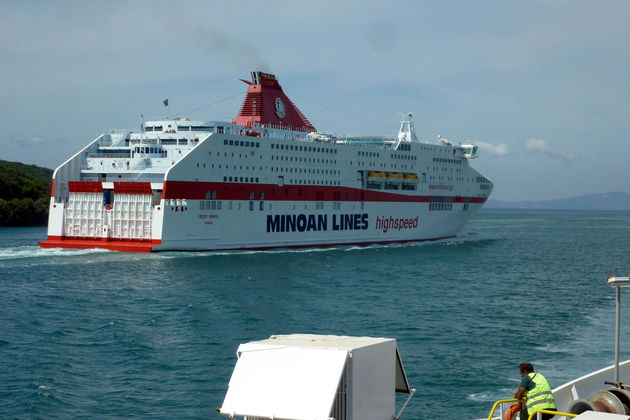 Minoan Lines: Έκπτωση 50% για μαθητές που εξετάζονται στην Αθήνα