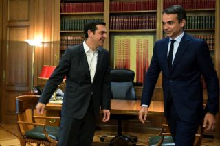 Σφιγμένος με Τσίπρα άνετος με τον Βέμπερ