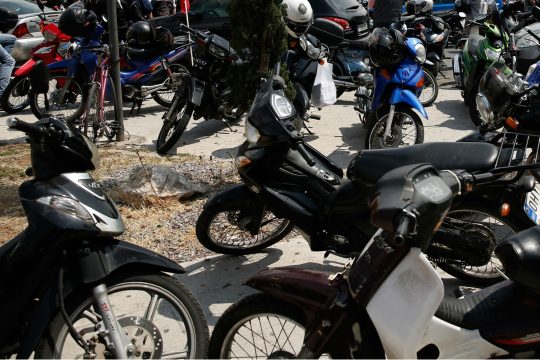 Αναβλήθηκε η μηχανοκίνητη πορεία για το νεκρό διανομέα