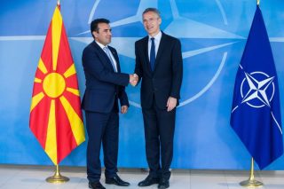 «Βαφτίσια» για χάρη του ΝΑΤΟ