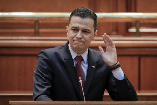 Τον «έφαγε» το ίδιο του το κόμμα