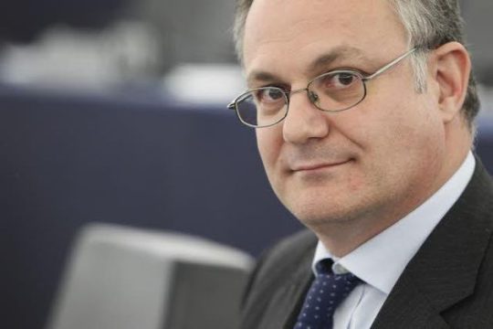Η σκυτάλη στα χέρια του Eurogroup