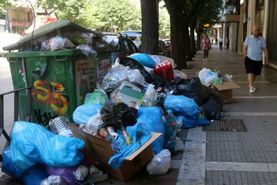 Προκαταρκτική για τα σκουπίδια από τον Εισαγγελέα Πρωτοδικών