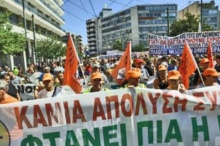 Κλιμακώνουν τις κινητοποιήσεις για να μη ριχτούν στα… σκουπίδια