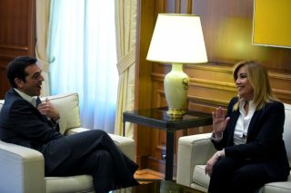 Τα μνημόνια, η θηλιά και το… Καστελόριζο