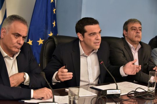 Οριστική λύση για τους συμβασιούχος προανήγγειλε ο Τσίπρας
