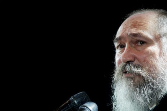 Ο Τζίμης Πανούσης φιλοδοξεί να κάνει Eurovision την Επίδαυρο