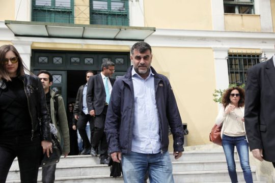 «Κοριός» της συζύγου Στουρνάρα στη δίκη του Βαξεβάνη