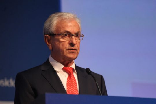 Επίθεση του προέδρου των Εφοπλιστών στον Σόιμπλε