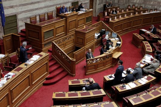 «Μετωπική» στη Βουλή για Noor One και Π. Καμμένο