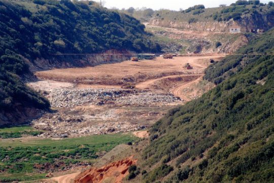 Μια χωματερή επιστρέφει ως πάρκο