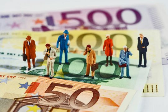 Πρωταθλητές στη φοροδιαφυγή