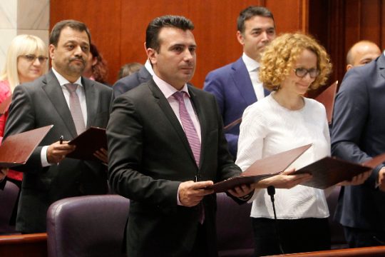 «Προβοκάτσιες εναντίον της Ελλάδας οι ανδριάντες και οι μετονομασίες δρόμων»
