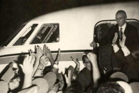 Η αποκατάσταση του κοινοβουλευτισμού